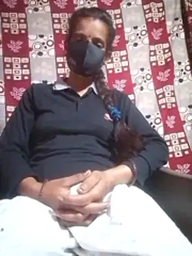 Snapshot of Desi_madamm chatting on June 22, 4:48 pm Desi madamm online show from June 22, 4:48 pm