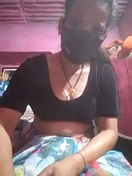 Snapshot of Desi_madamm chatting on July 31, 12:04 pm Desi madamm online show from July 31, 12:04 pm