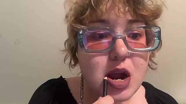 mysteradecadent online show from July 27, 11:34 pm