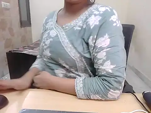 Snapshot of Bold-Divya1 chatting on July 26, 6:26 pm Bold-Divya1 online show from July 26, 6:26 pm
