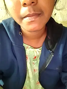 Snapshot of SRIDEVITELUGU19 chatting on August 1, 6:40 pm SRIDEVITELUGU19 online show from August 1, 6:40 pm