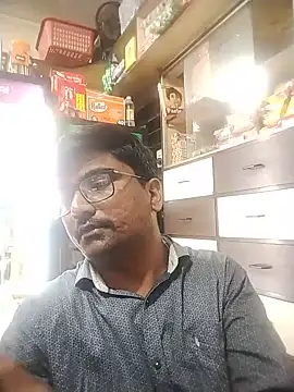 Snapshot of dhirusury050625 chatting on June 18, 3:05 pm dhirusury050625 online show from June 18, 3:05 pm
