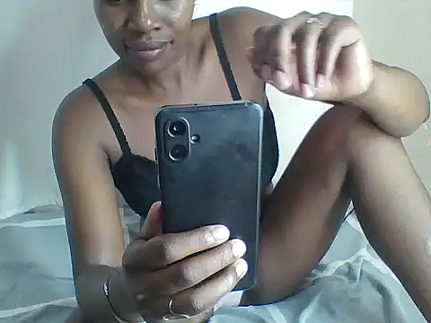 Snapshot of Cutejuly chatting on July 10, 6:32 pm Cutejuly online show from July 10, 6:32 pm