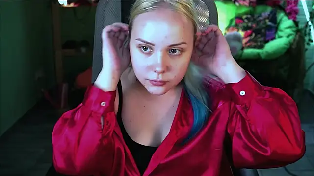 stellawatts online show from June 23, 8:01 am