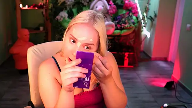 stellawatts online show from June 28, 8:09 am