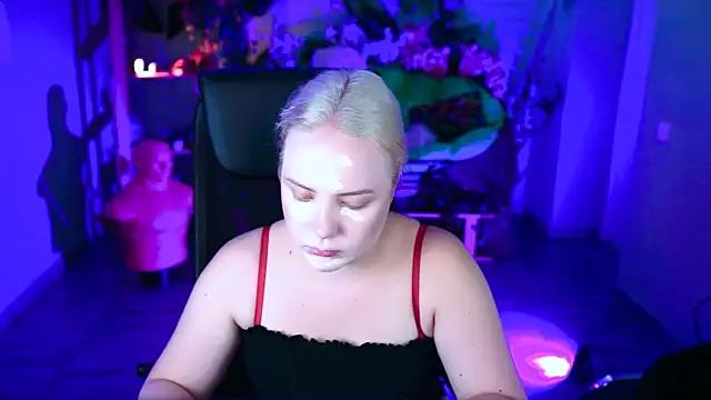 stellawatts online show from July 9, 12:09 pm