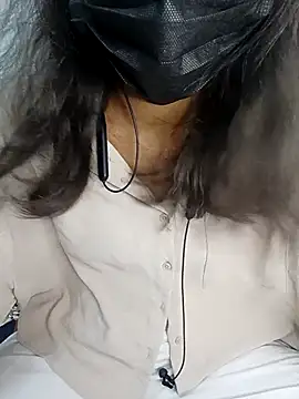 Snapshot of tamil_bluemoon chatting on July 10, 9:12 am tamil bluemoon online show from July 10, 9:12 am
