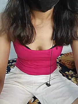 Snapshot of tamil_bluemoon chatting on July 28, 11:28 am tamil bluemoon online show from July 28, 11:28 am