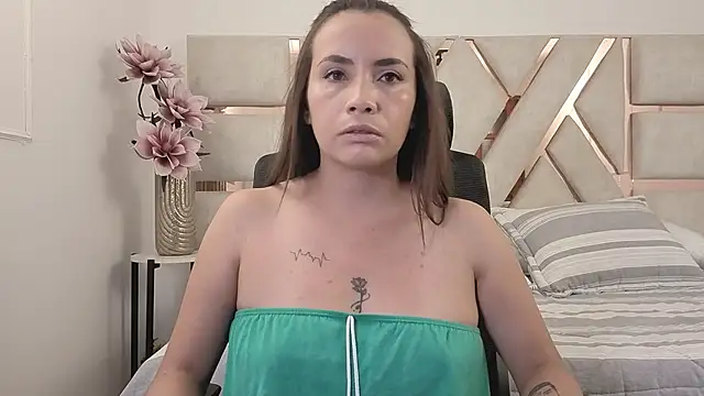 Snapshot of Karol_vg chatting on June 22, 11:18 am Karol vg online show from June 22, 11:18 am