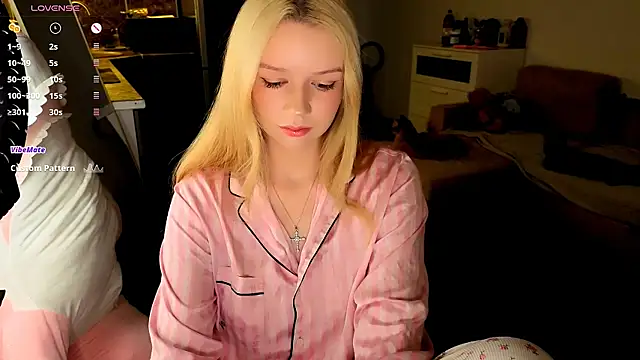 viyy online show from July 14, 10:37 pm