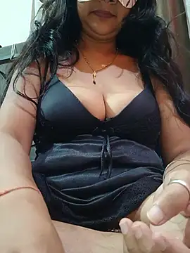 Snapshot of rashmi007 chatting on June 26, 6:12 pm rashmi007 online show from June 26, 6:12 pm