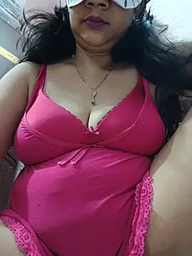 Snapshot of rashmi007 chatting on June 28, 1:50 pm rashmi007 online show from June 28, 1:50 pm