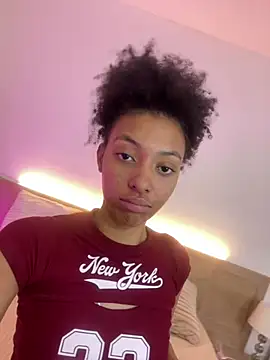 Snapshot of Kiara_Kamau_XXX chatting on July 9, 11:47 am Kiara Kamau XXX online show from July 9, 11:47 am