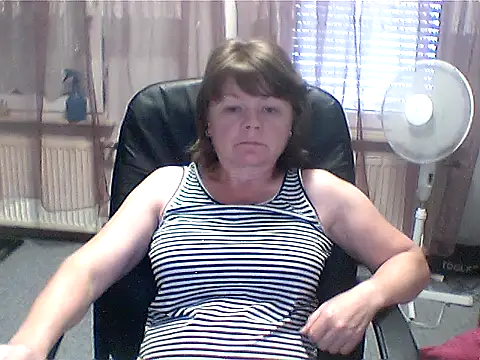 MoonLady40 online show from June 21, 2:30 pm