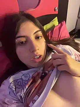 Snapshot of cassierosse2 chatting on June 14, 7:05 pm cassierosse2 online show from June 14, 7:05 pm