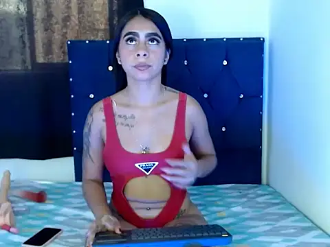 Snapshot of HelenDavied chatting on July 30, 10:31 pm HelenDavied online show from July 30, 10:31 pm