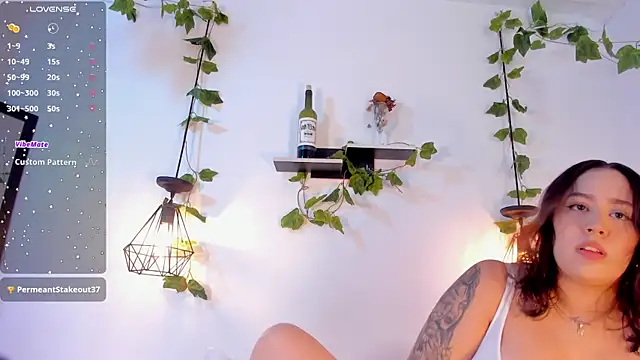 Snapshot of aisha_duque_ chatting on July 11, 7:27 pm aisha duque online show from July 11, 7:27 pm