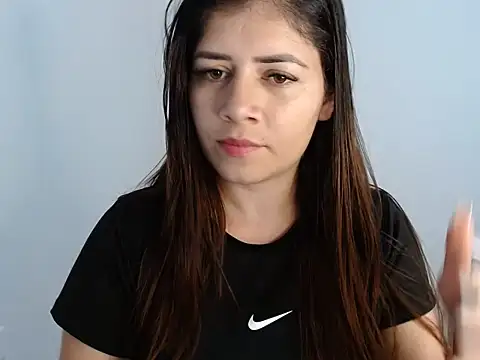 Luna zoe online show from July 2, 10:16 pm