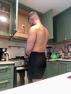 Snapshot of mrbighairychest chatting on August 6, 4:53 pm mrbighairychest online show from August 6, 4:53 pm