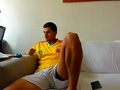 Snapshot of samuel_oby chatting on July 3, 5:19 pm samuel oby online show from July 3, 5:19 pm