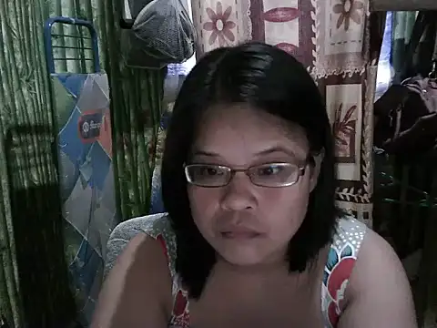 Snapshot of hottiebabe41 chatting on June 13, 9:18 am hottiebabe41 online show from June 13, 9:18 am