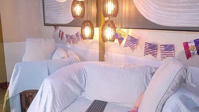 isabelle scott online show from June 20, 3:20 am