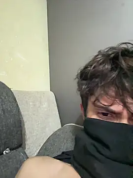 Snapshot of goo_kimm chatting on June 23, 8:51 pm goo kimm online show from June 23, 8:51 pm