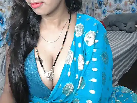 NottyMomo online show from July 13, 5:43 am