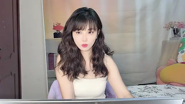 Snapshot of Yesqiko chatting on June 17, 5:36 pm Yesqiko online show from June 17, 5:36 pm