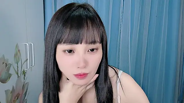 Snapshot of Yesqiko chatting on July 23, 4:49 pm Yesqiko online show from July 23, 4:49 pm