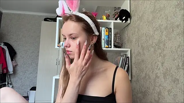 Snapshot of Mollybeans chatting on July 22, 11:02 am Mollybeans online show from July 22, 11:02 am