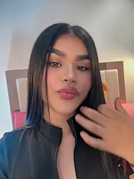 Snapshot of Renata_rouss chatting on June 24, 1:32 pm Renata rouss online show from June 24, 1:32 pm