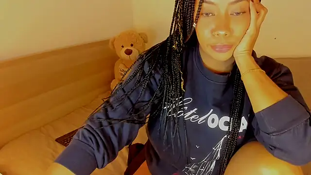 Snapshot of NicolePasqualott chatting on October 29, 10:44 pm NicolePasqualott online show from October 29, 10:44 pm