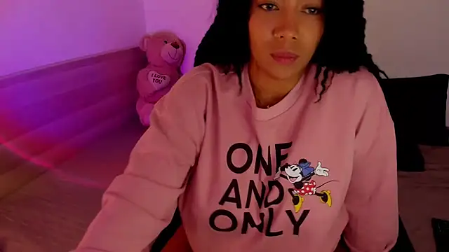 Snapshot of NicolePasqualott chatting on November 17, 8:25 pm NicolePasqualott online show from November 17, 8:25 pm