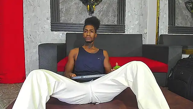 yulian23  online show from July 6, 11:18 pm