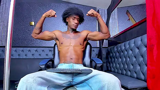 yulian23  online show from July 10, 4:06 am