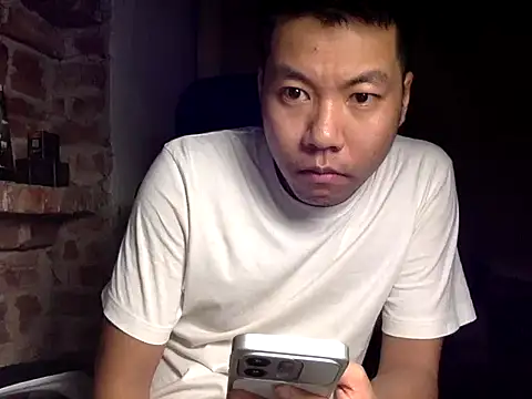 Snapshot of boyasiannnn chatting on July 20, 10:39 am boyasiannnn online show from July 20, 10:39 am