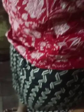 Snapshot of Akshu_9901 chatting on June 17, 4:52 pm Akshu 9901 online show from June 17, 4:52 pm