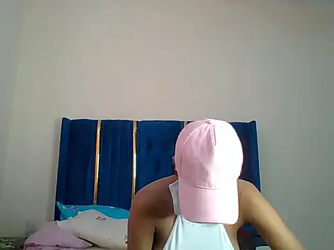 Snapshot of jay-ezike chatting on July 15, 7:02 am jay-ezike online show from July 15, 7:02 am