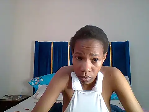 Snapshot of jay-ezike chatting on July 18, 5:22 am jay-ezike online show from July 18, 5:22 am