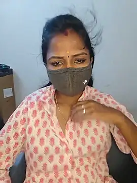 Snapshot of YALINITWO7_TAMIL chatting on June 16, 3:58 pm YALINITWO7 TAMIL online show from June 16, 3:58 pm