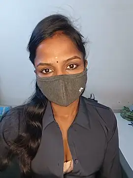 Snapshot of YALINITWO7_TAMIL chatting on June 19, 4:33 pm YALINITWO7 TAMIL online show from June 19, 4:33 pm