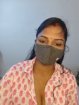 Snapshot of YALINITWO7_TAMIL chatting on June 22, 10:45 am YALINITWO7 TAMIL online show from June 22, 10:45 am