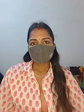 Snapshot of YALINITWO7_TAMIL chatting on July 8, 9:58 am YALINITWO7 TAMIL online show from July 8, 9:58 am