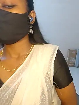 Snapshot of YALINITWO7_TAMIL chatting on July 19, 7:23 am YALINITWO7 TAMIL online show from July 19, 7:23 am