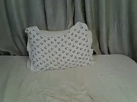 Snapshot of Samanthah_ chatting on July 14, 2:05 am Samanthah online show from July 14, 2:05 am