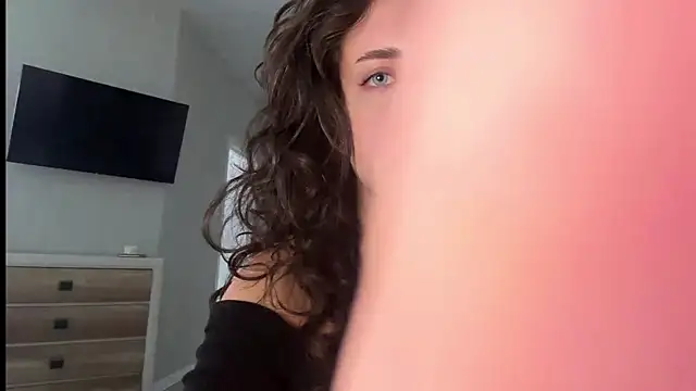 A Milly online show from July 16, 1:39 pm