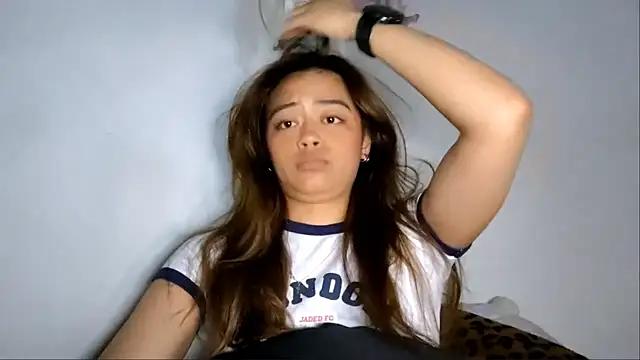 Snapshot of Zanaih chatting on June 22, 2:14 pm Zanaih online show from June 22, 2:14 pm