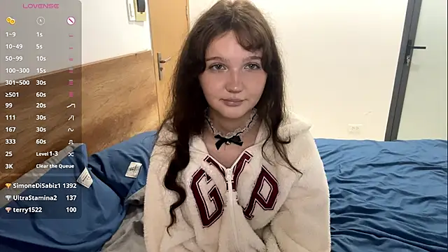 Snapshot of Ela_Wish chatting on July 18, 7:39 pm Ela Wish online show from July 18, 7:39 pm