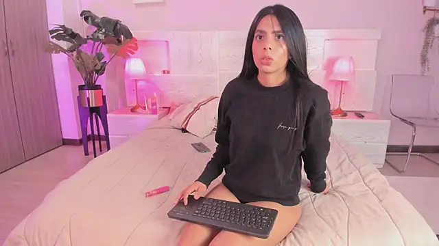 Jasmiinn  online show from August 1, 4:34 am